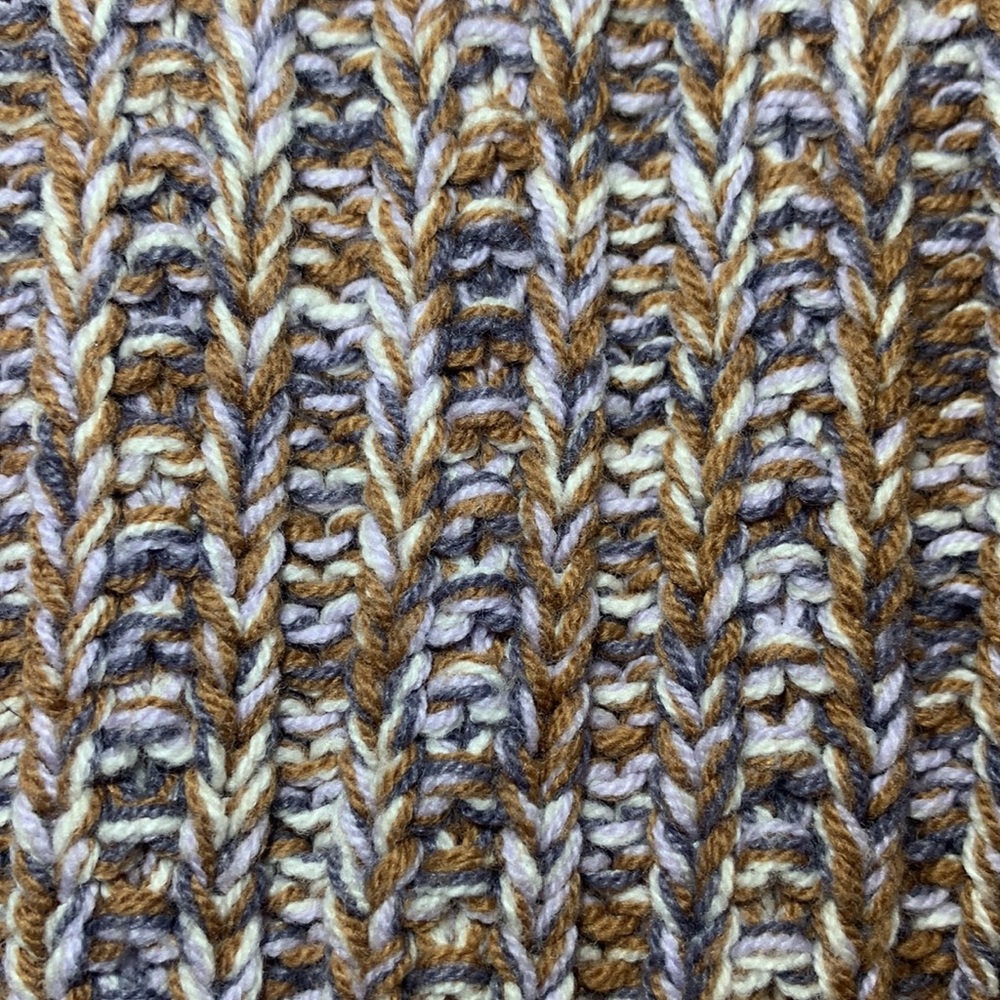 Universal Threads Sweater - Picture 3 of 3